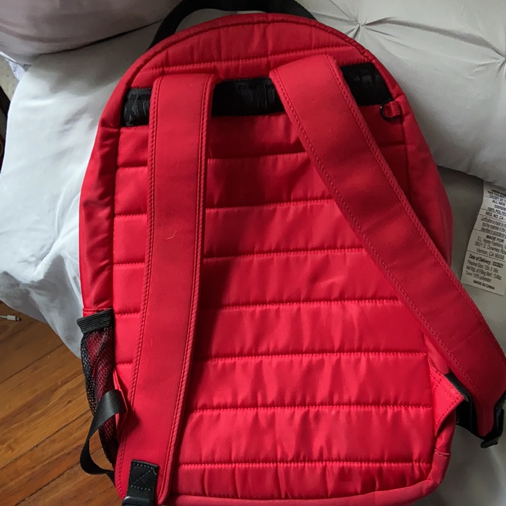 Backpack - Picture 3 of 5